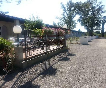 Motel La Croque Sel Carcassonne Bagian luar foto
