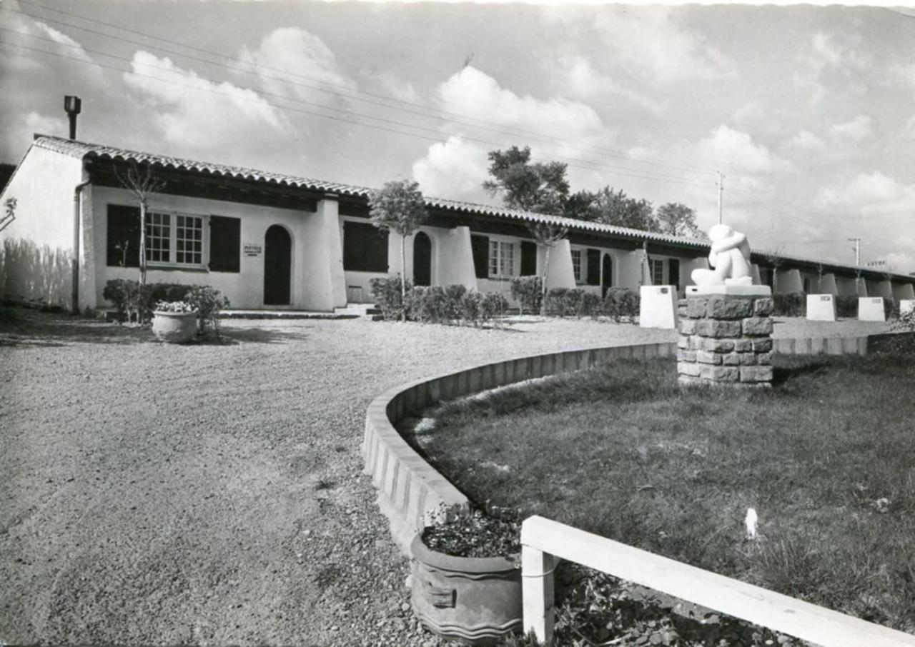 Motel La Croque Sel Carcassonne Bagian luar foto